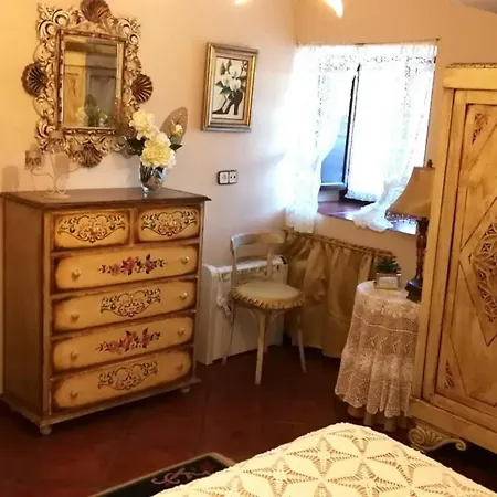 La Cuadra C' Jesus * Castanedo (Valdes, Asturias)